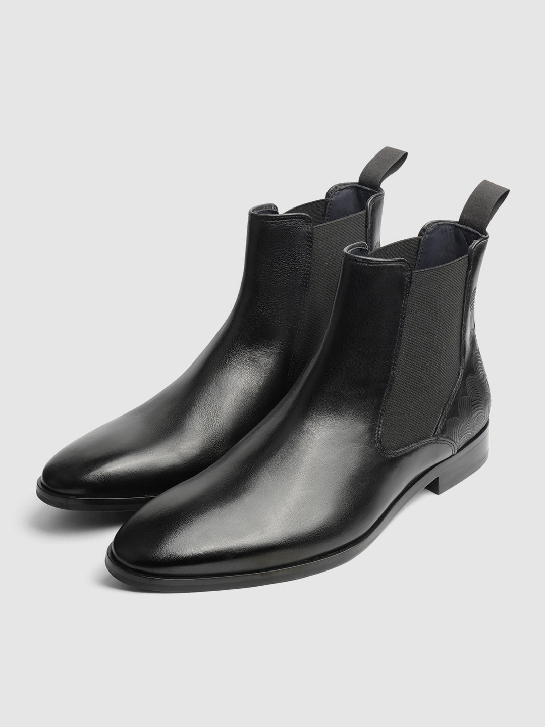 Chelsea Boot - 18 (Black)